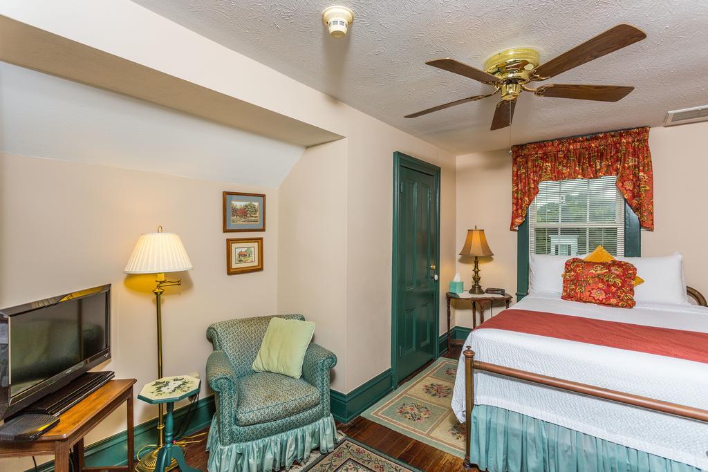 Spencer House Inn Saint Marys Bilik gambar